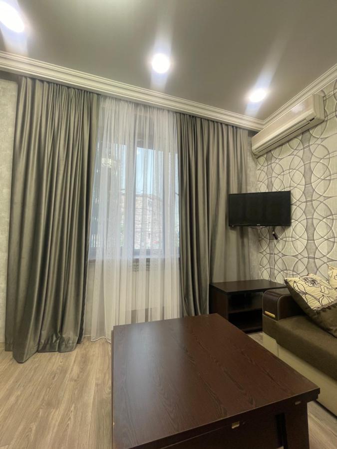 Apartment In Monument Jerevan Buitenkant foto
